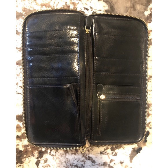 Victoria’s Secret Wallet. - Picture 5 of 7